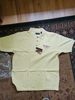 Men's NWT - Yellow Polo Shirt with Embroidered Golf Outing Logo - Size L